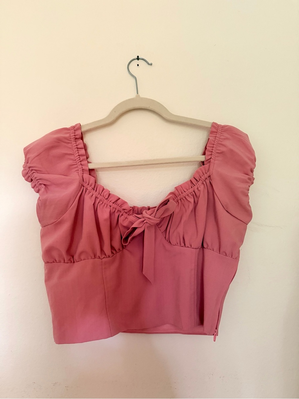 Rose-Pink Puff Sleeve Tie-Front Crop Top